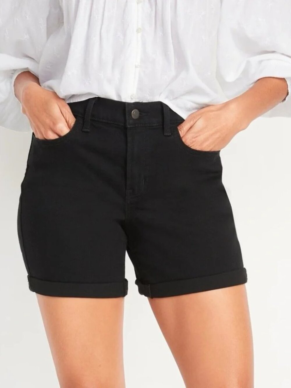 Old Navy WOW Black Hi-Rise Roll-Cuff Jean Shorts Size 8 NWT